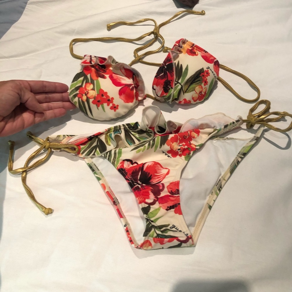 Guess Swim Ruffle Bikini - Picture 2 of 8